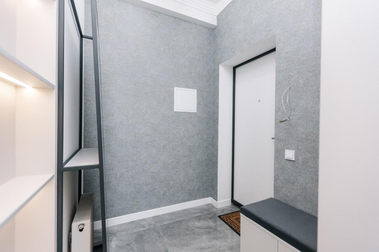 Luxury Apartment Chişinau Exteriör bild