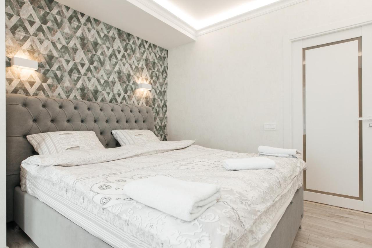 Luxury Apartment Chişinau Exteriör bild
