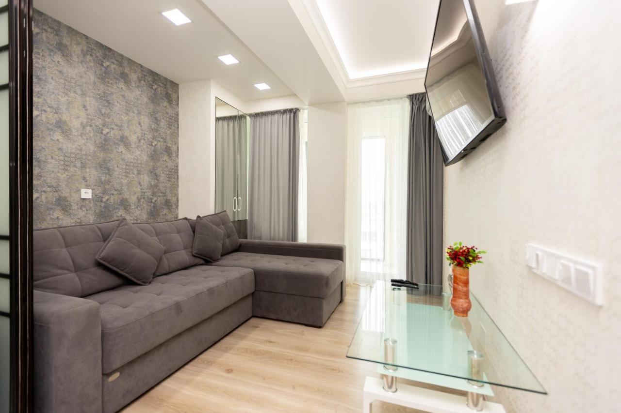 Luxury Apartment Chişinau Exteriör bild
