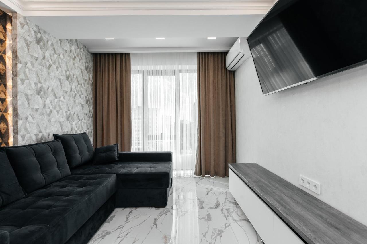 Luxury Apartment Chişinau Exteriör bild