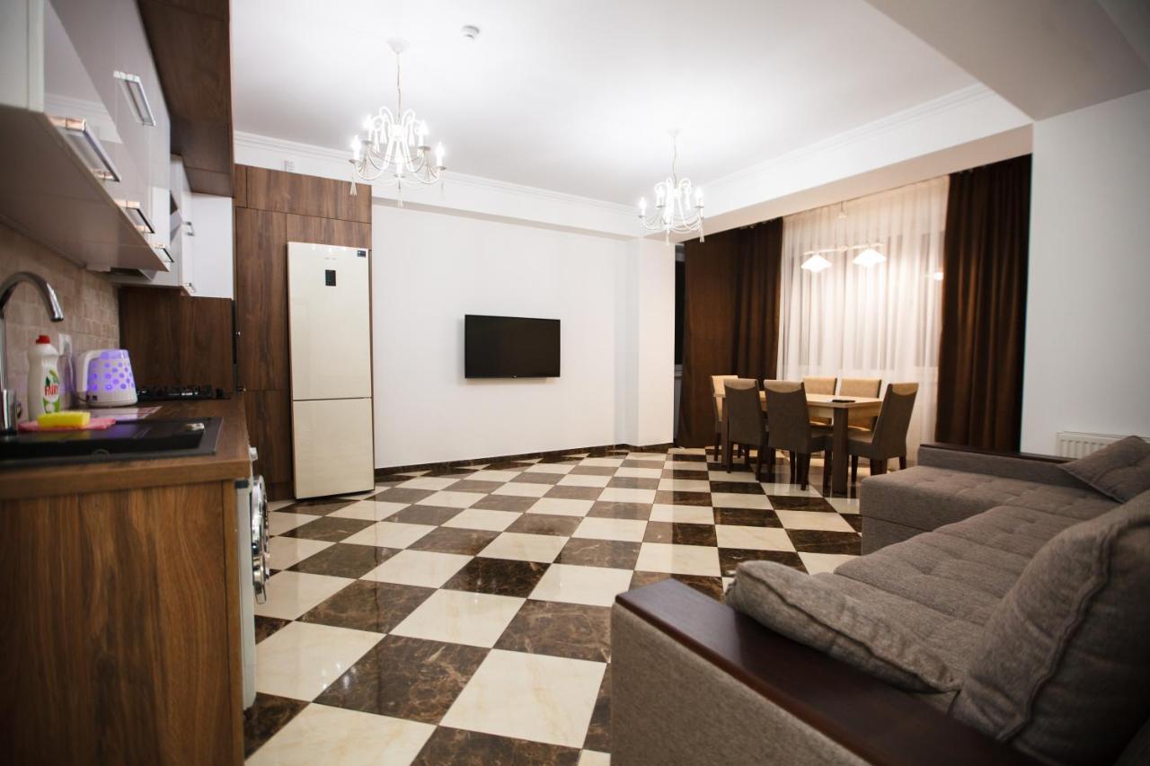 Luxury Apartment Chişinau Exteriör bild