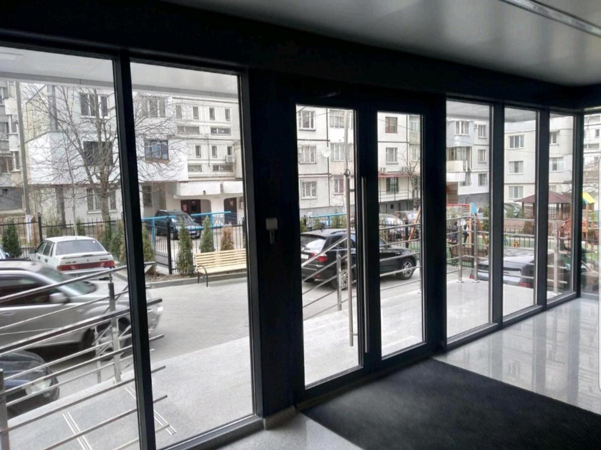 Luxury Apartment Chişinau Exteriör bild