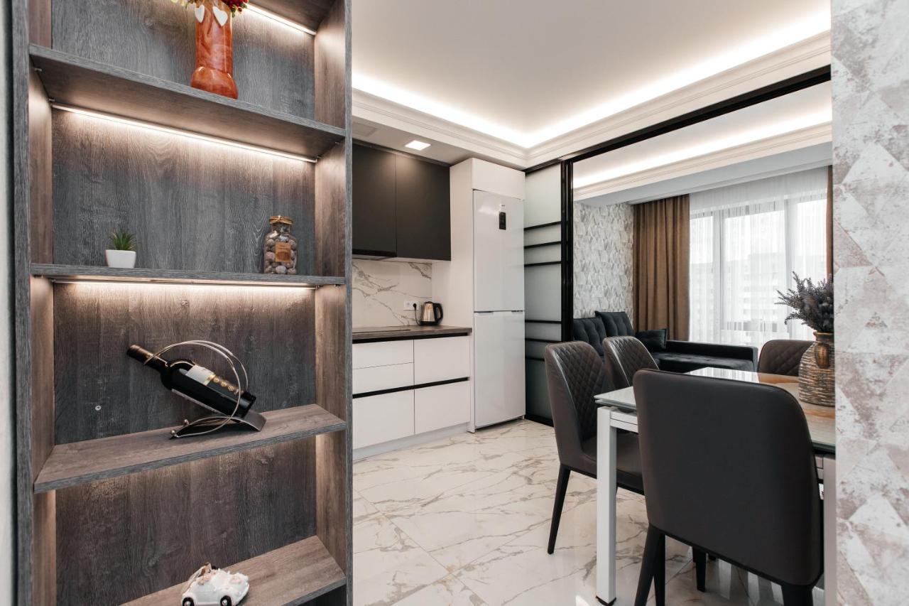Luxury Apartment Chişinau Exteriör bild