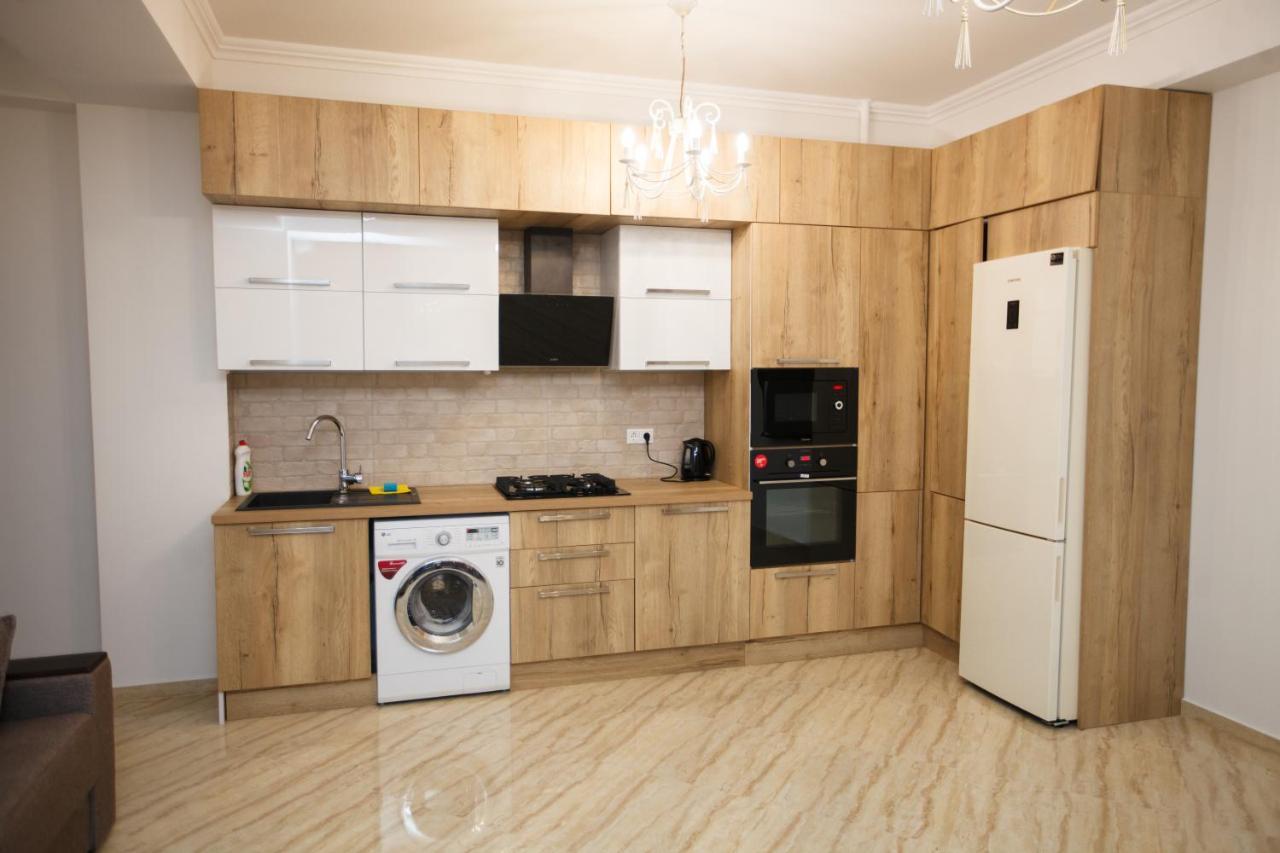 Luxury Apartment Chişinau Exteriör bild