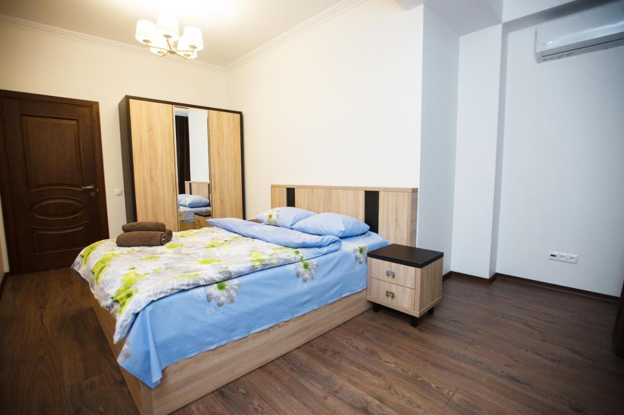 Luxury Apartment Chişinau Exteriör bild
