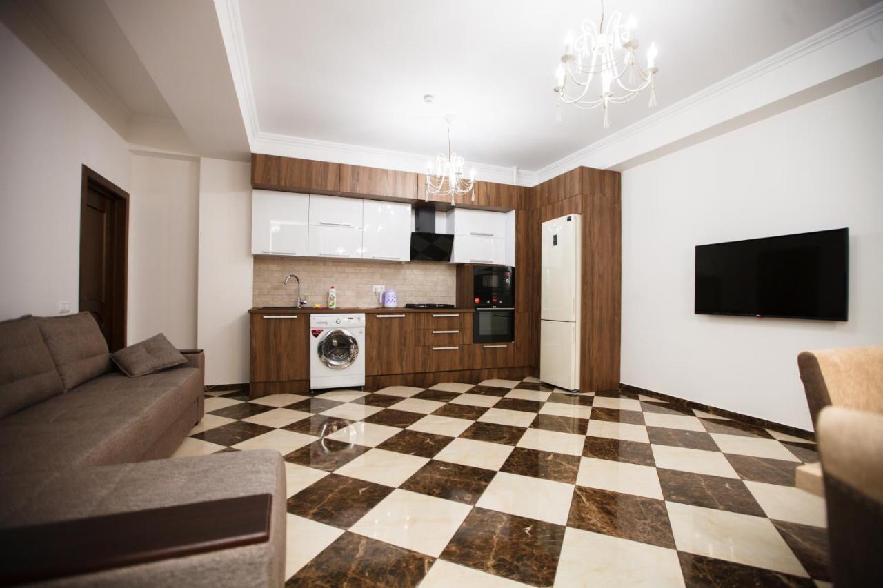 Luxury Apartment Chişinau Exteriör bild